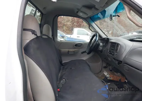 2000 Ford F-150 Work Series/Xl/Xlt from USA, damaged, VIN 2FTRF18LXYCA17807